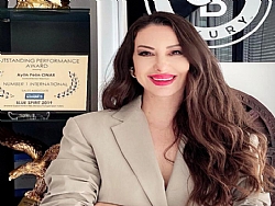 TÜRKİYE VE KKTC'DEKİ BAŞARILARIYLA ROL MODEL OLUYOR